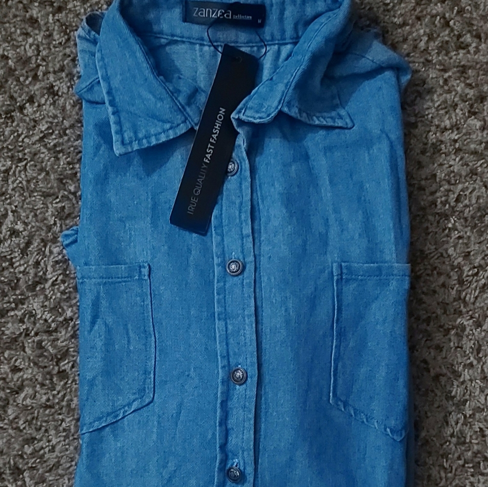 Zanzea Long Sleeve button front shirt size medium